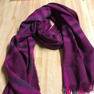 Burberry Scarve and Shawl